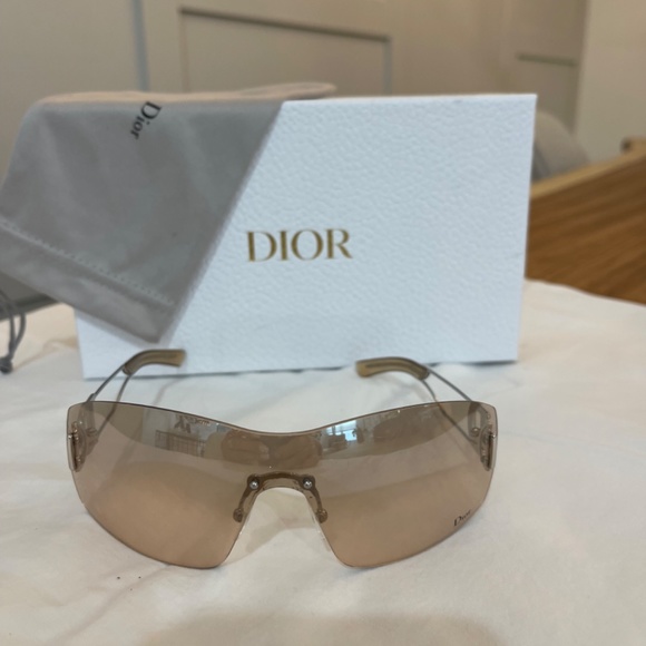 RARE and VINTAGE 90s Dior Shield Sunglasses - Picture 2 of 6